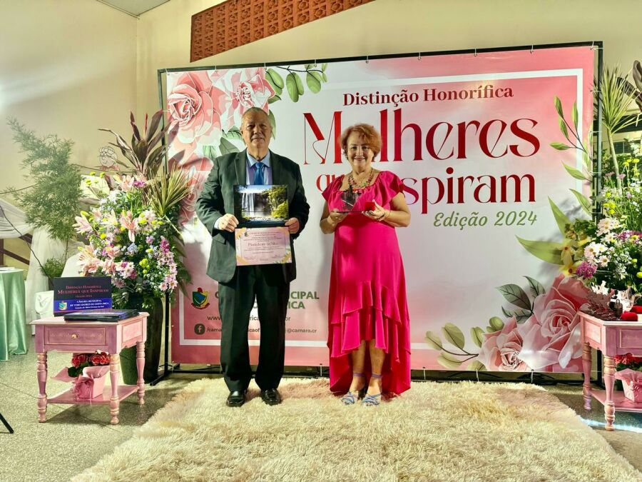 Imagem fala da Professora Maria Ivone